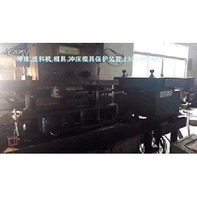摩托車配件自動化沖壓，配產(chǎn)品檢出功能，400型中板型料架矯正二機一體和數(shù)控送料機